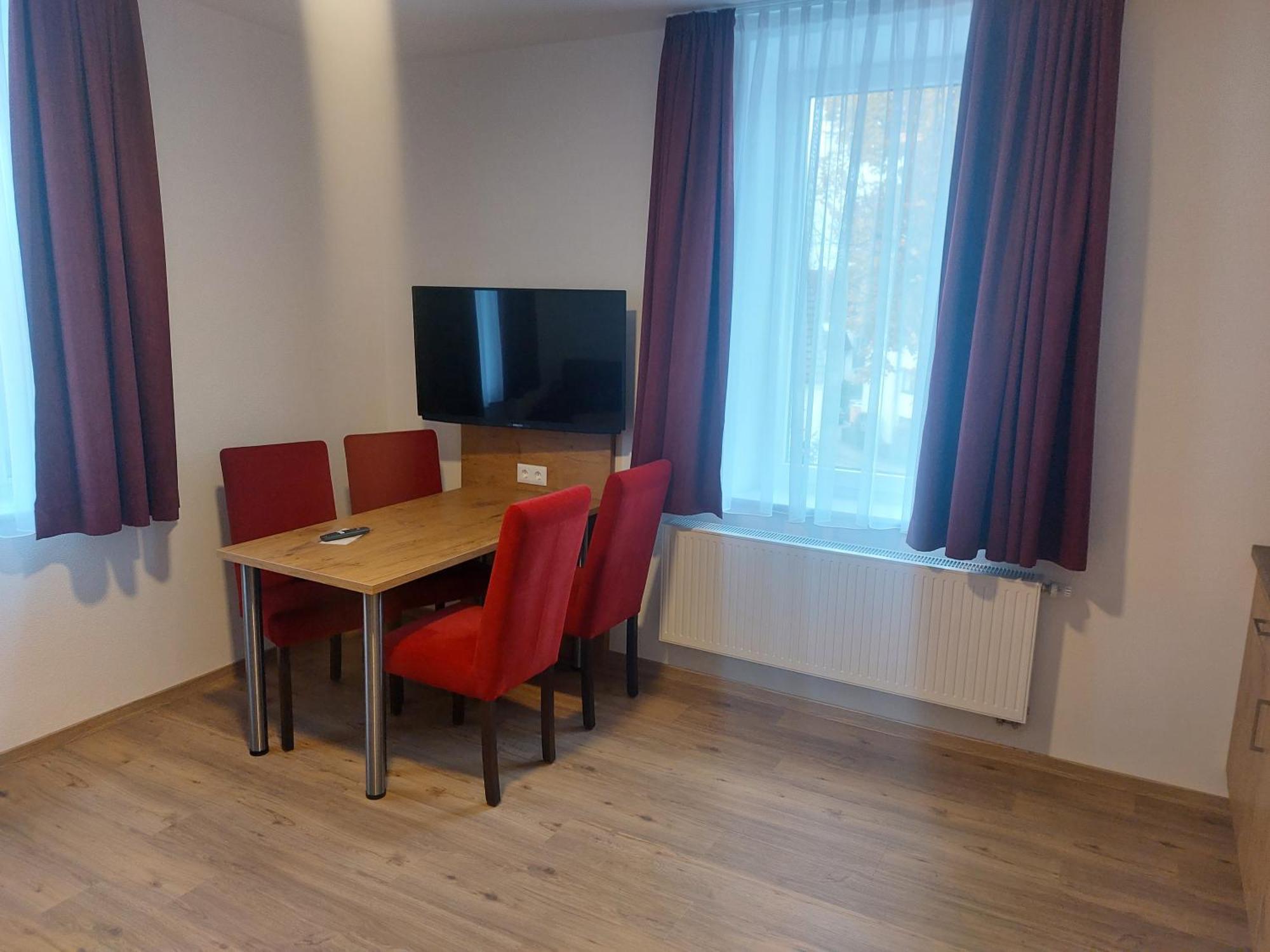 Hotel Stern Gersthofen Exteriör bild
