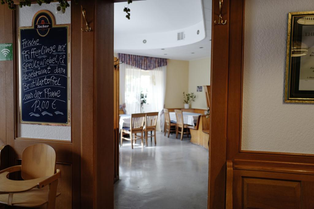 Hotel Stern Gersthofen Exteriör bild